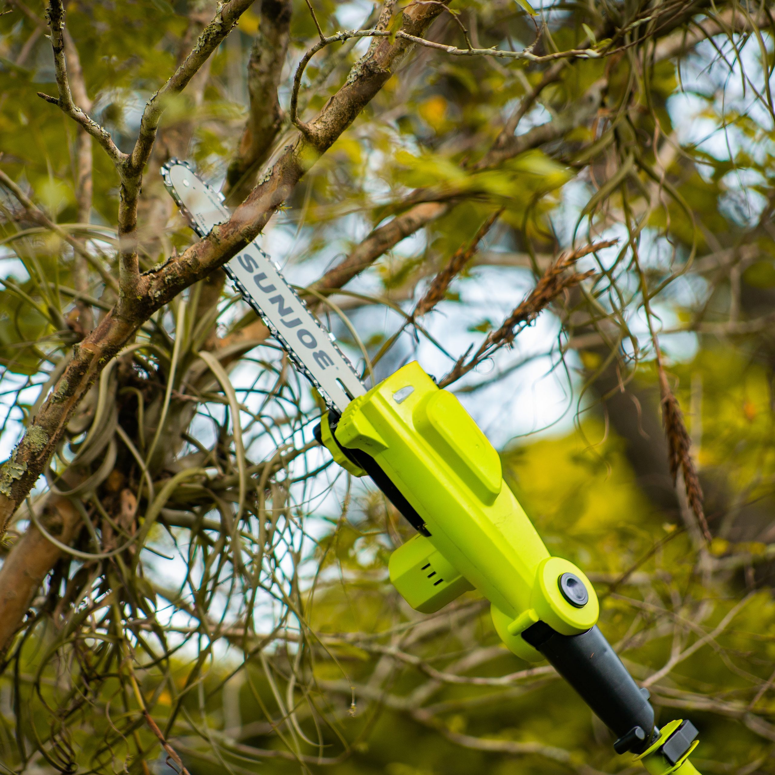 Sun Joe 24V-PS10-LTE 24-Volt* IONMAX Cordless Telescoping Pole Chainsaw | 10-inch | W/ 2.0-Ah Battery + Charger - Image 12